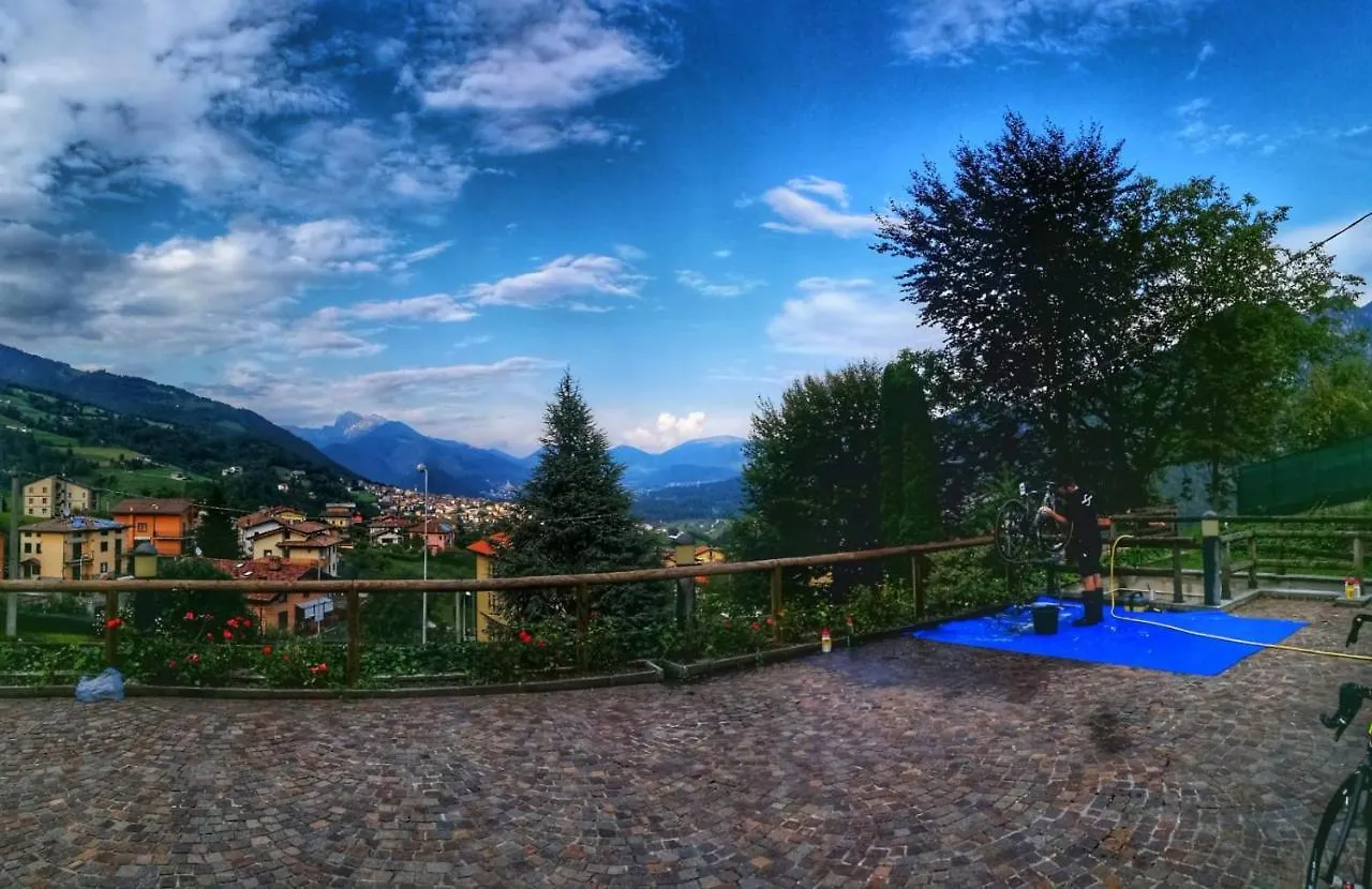 Grem Bike Hostel Premolo Italien