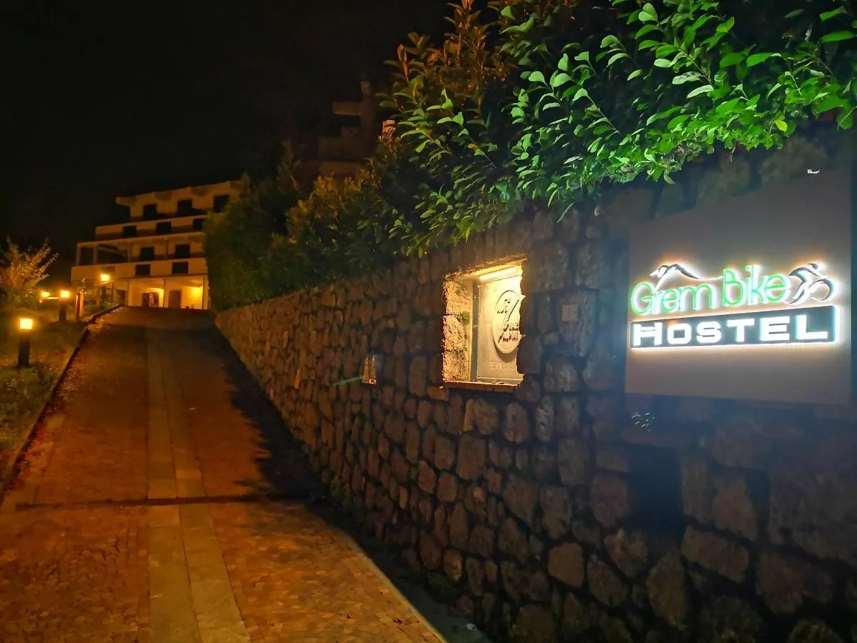 Grem Bike Hostel Premolo