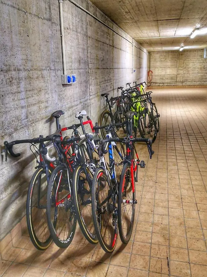 Grem Bike Hostel Premolo